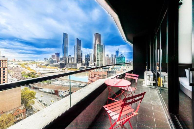 Riverview Suites By Edgetrip Melburne Exterior foto