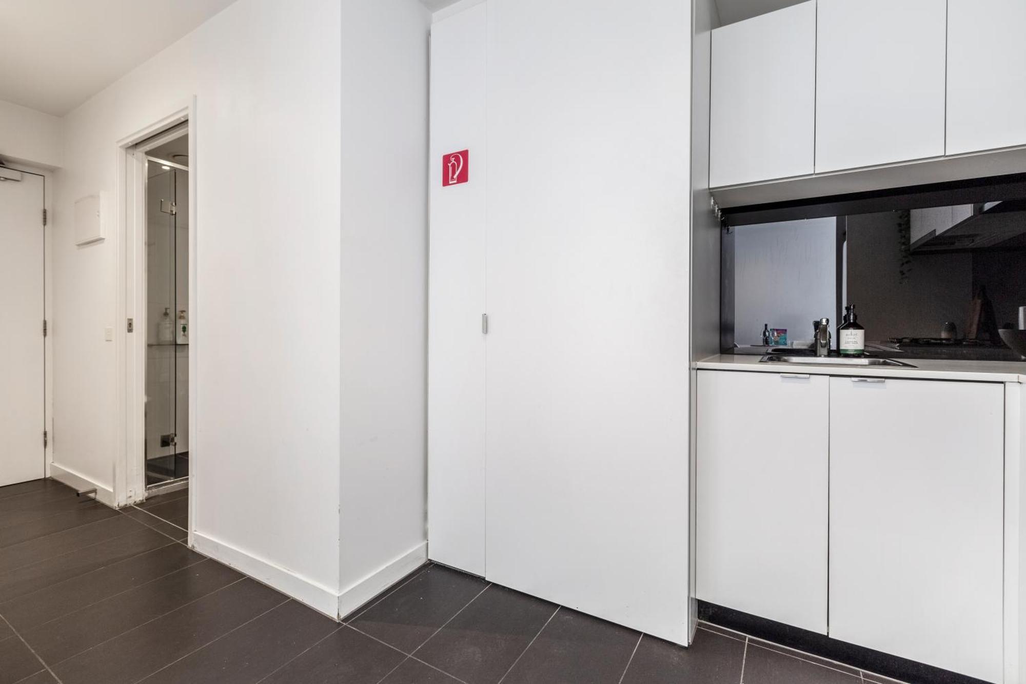 Riverview Suites By Edgetrip Melburne Exterior foto
