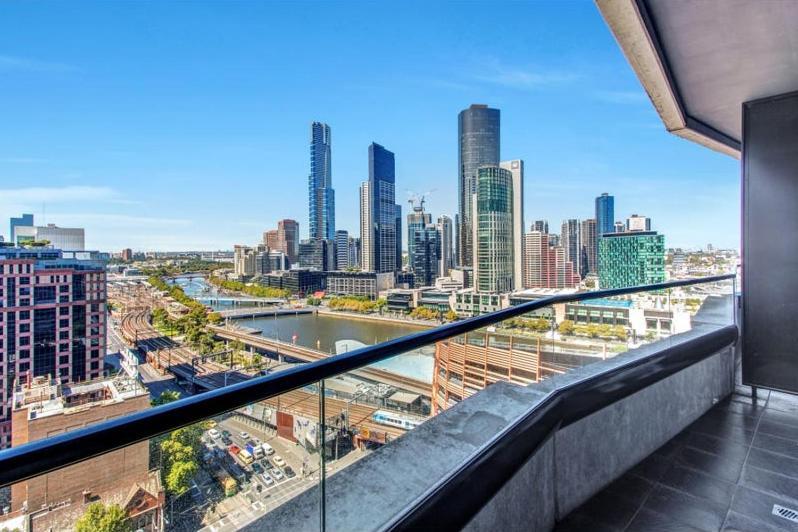 Riverview Suites By Edgetrip Melburne Exterior foto