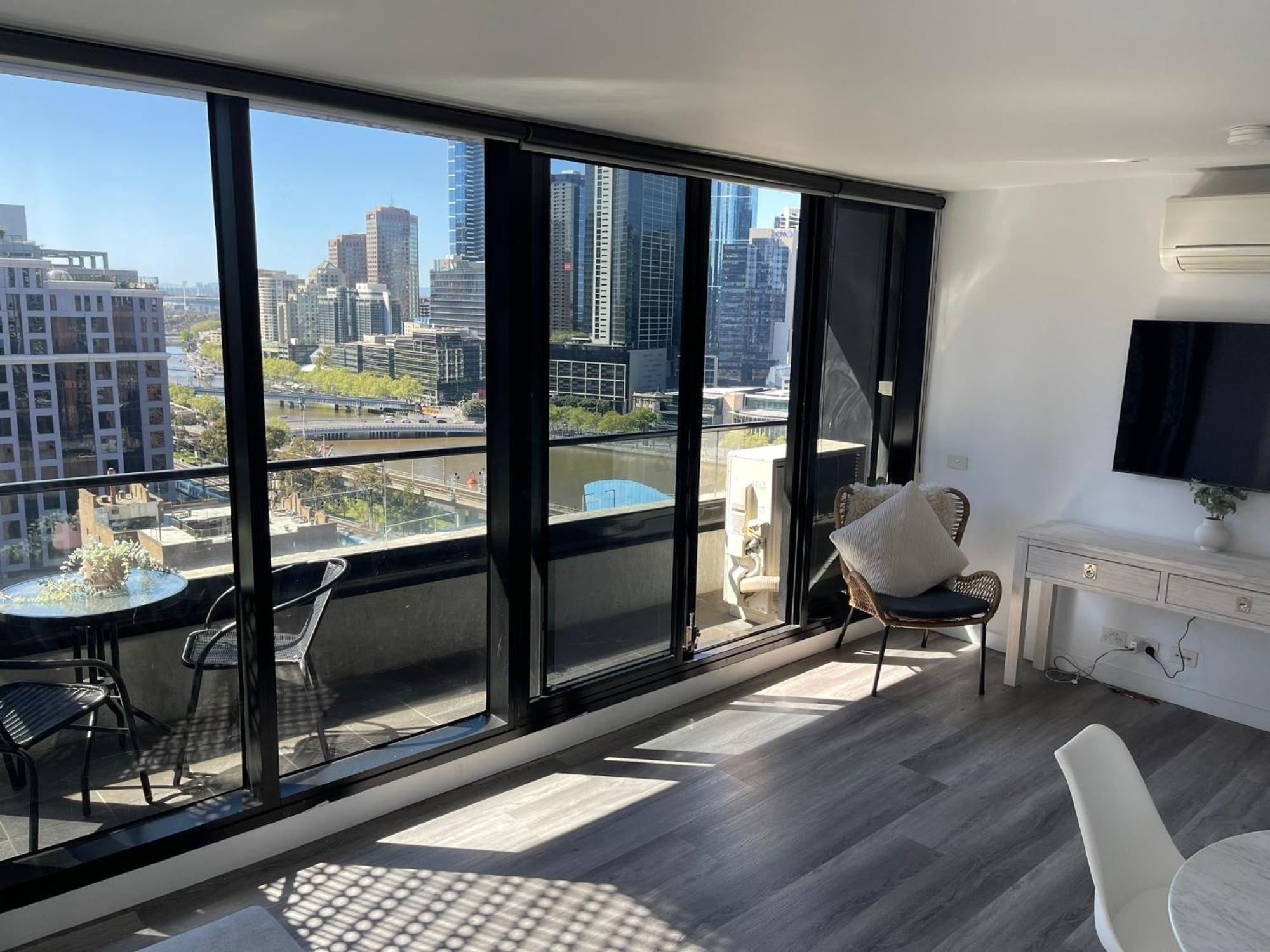Riverview Suites By Edgetrip Melburne Exterior foto
