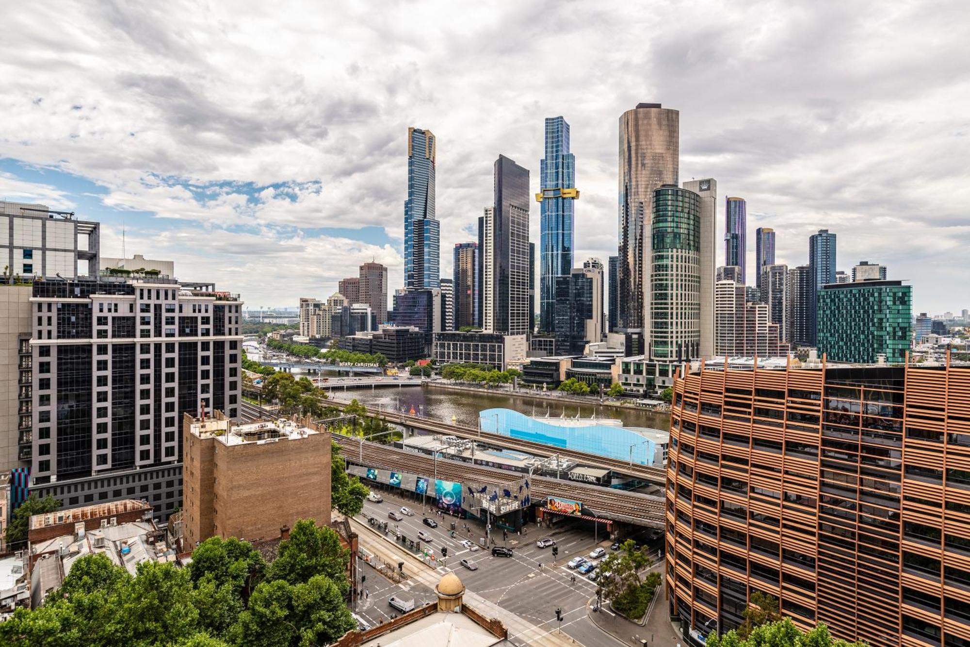 Riverview Suites By Edgetrip Melburne Exterior foto